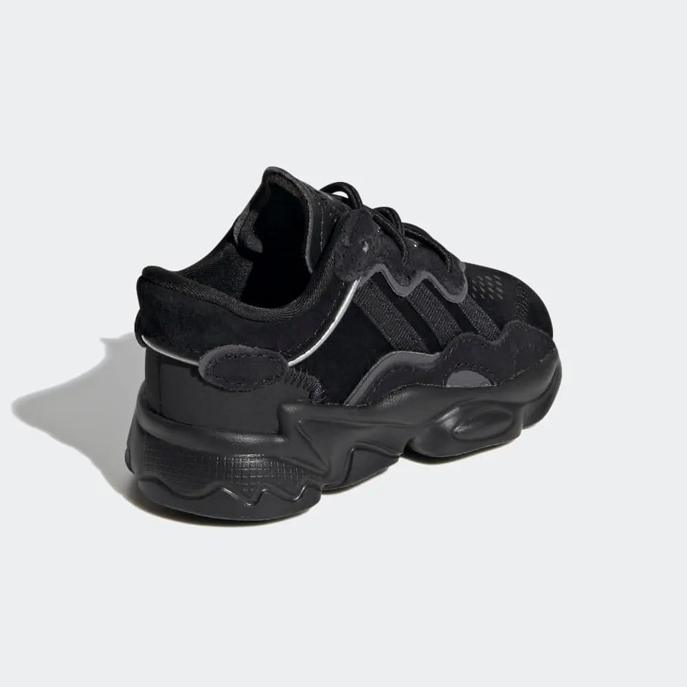 adidas Originals Men's Ozweego Sneaker