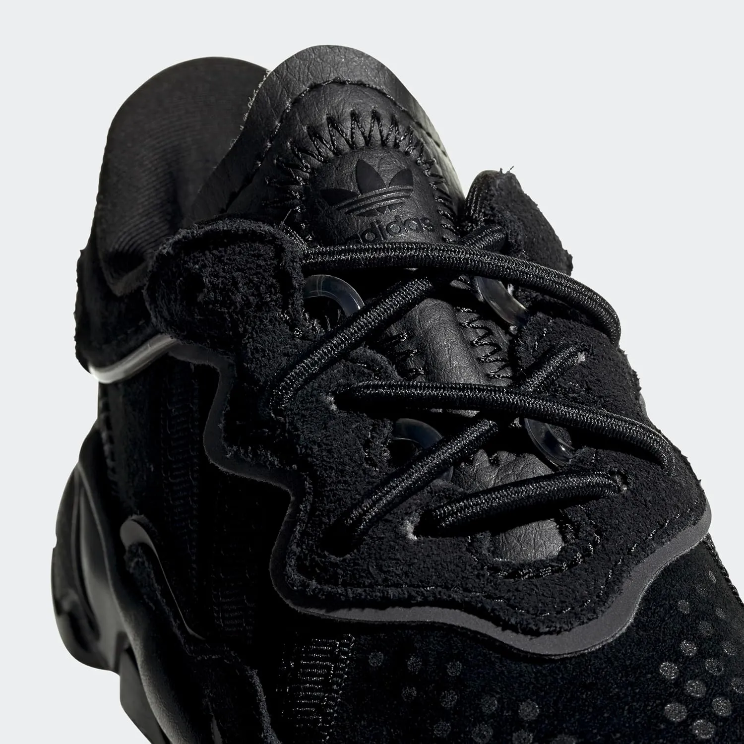 adidas Originals Men's Ozweego Sneaker