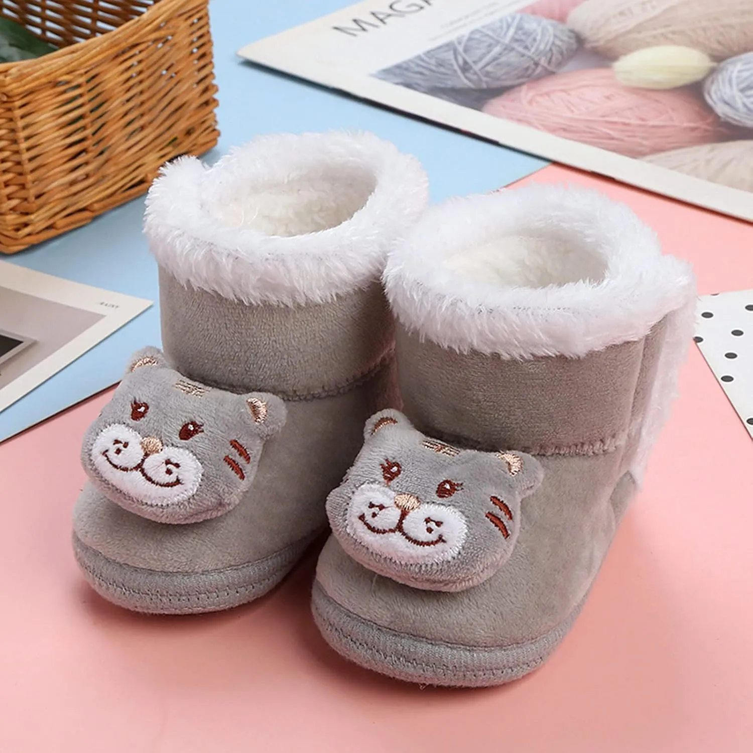 Baby Crib Boots Toddler Fleece Lined Shoes Warm Winter Mid Calf Soft Sole Thicken Cartoon Baby Christmas Shoes