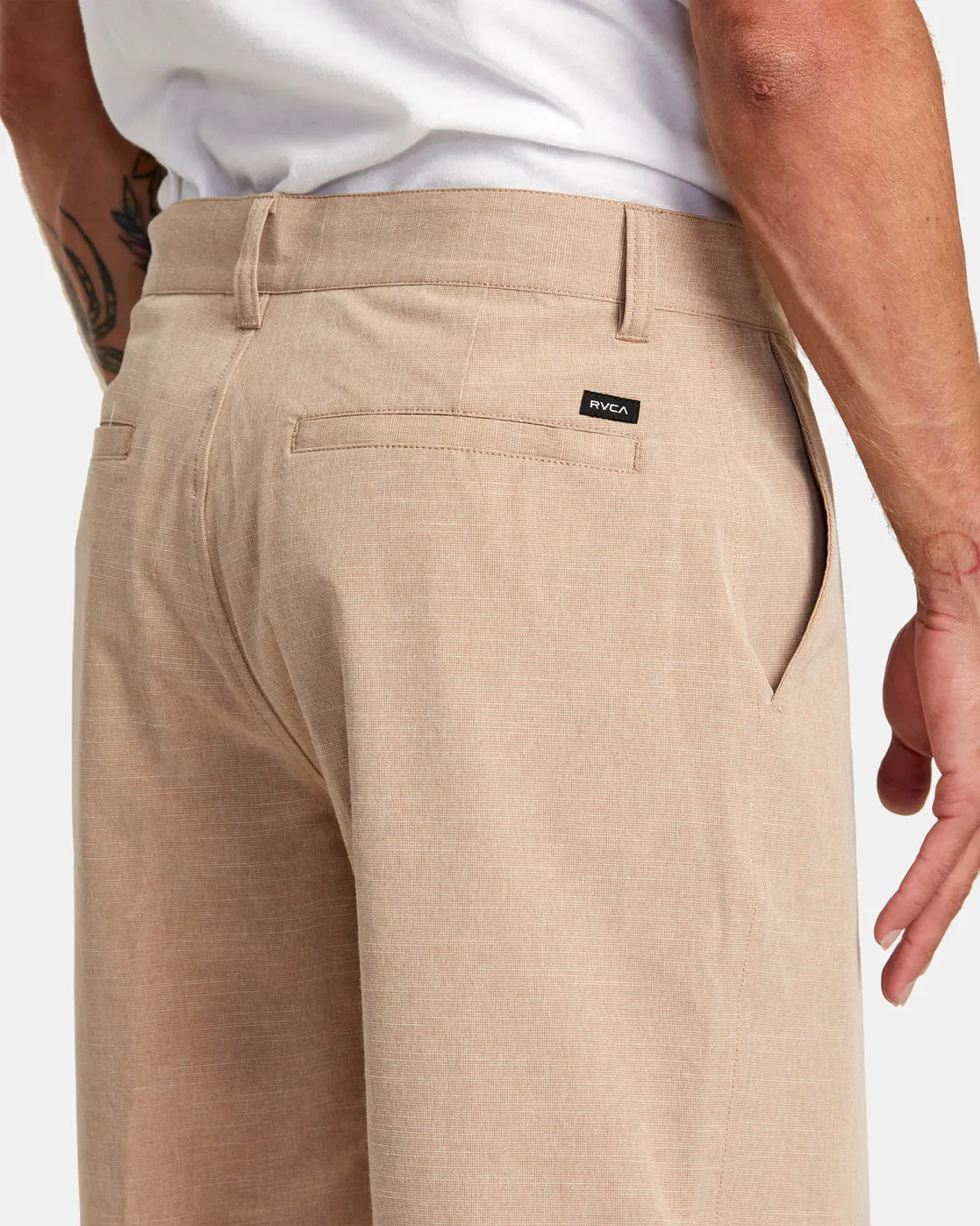 Balance Hybrid 20" Shorts - Camel