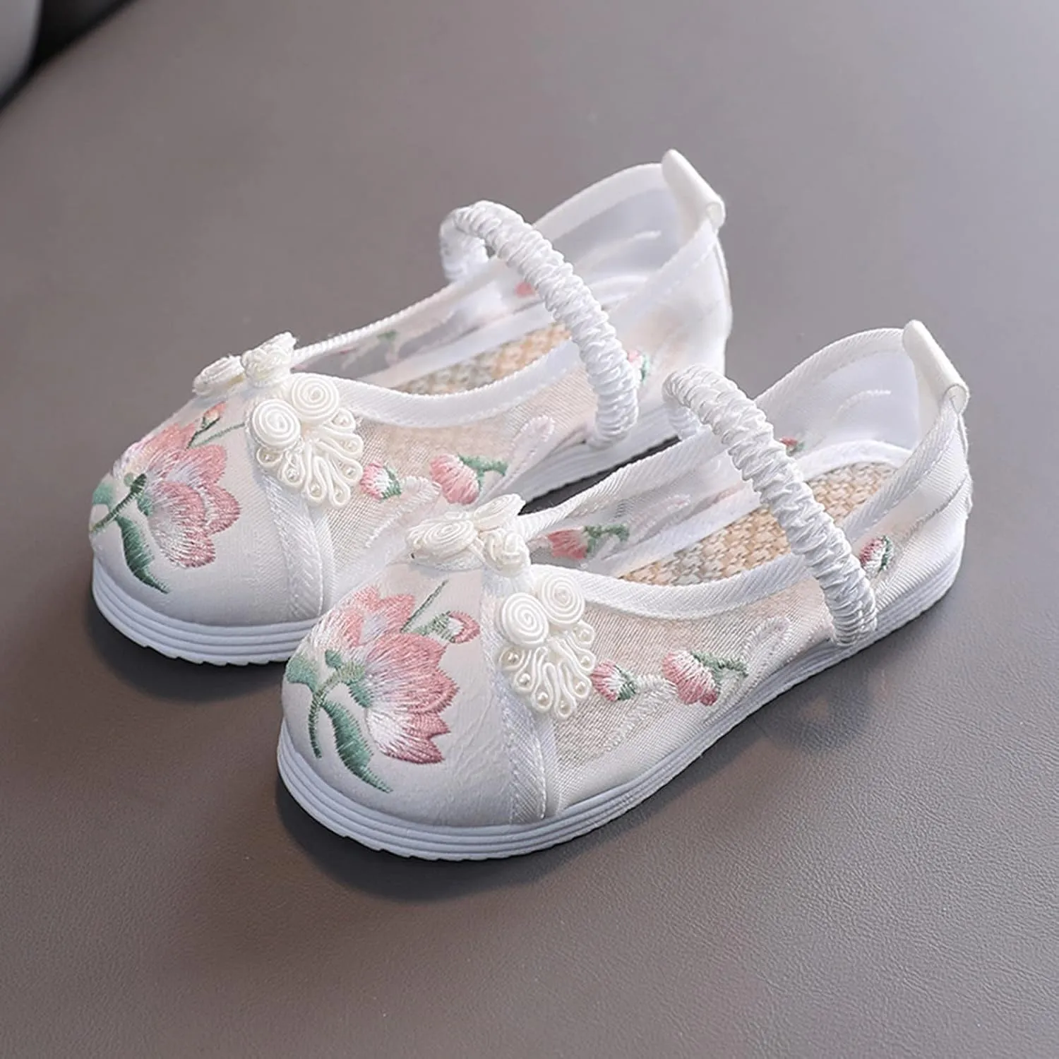 Children House Shoes Girls Flat Bottomed Embroidered Sandals Fashionable Children Performance Shoes