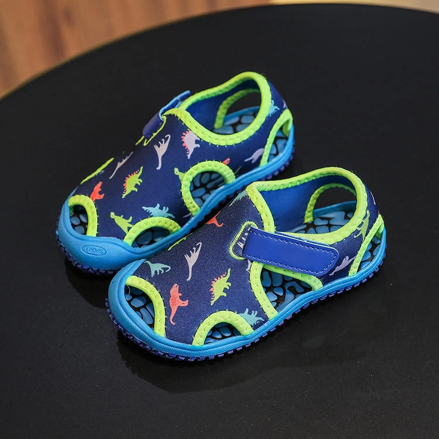 Children's Beach Shoes Toe Wraping Soft Sole Sandals Casual Shoes Boys Slides Size 3
