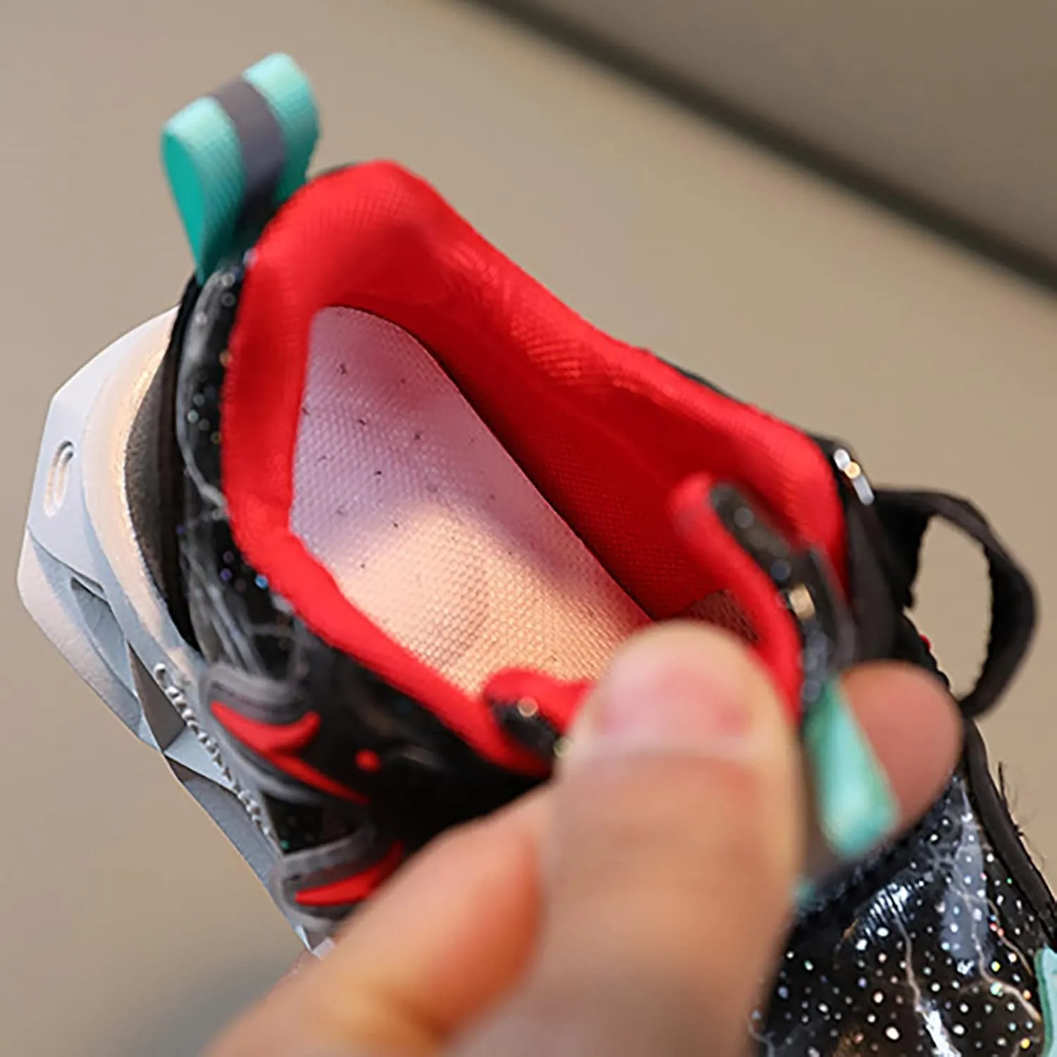 Children's Sneakers LED Charged Breathable Soft Sole Strap Collision Color for 1 to 6 Years Girls Shoes Youth Size 3