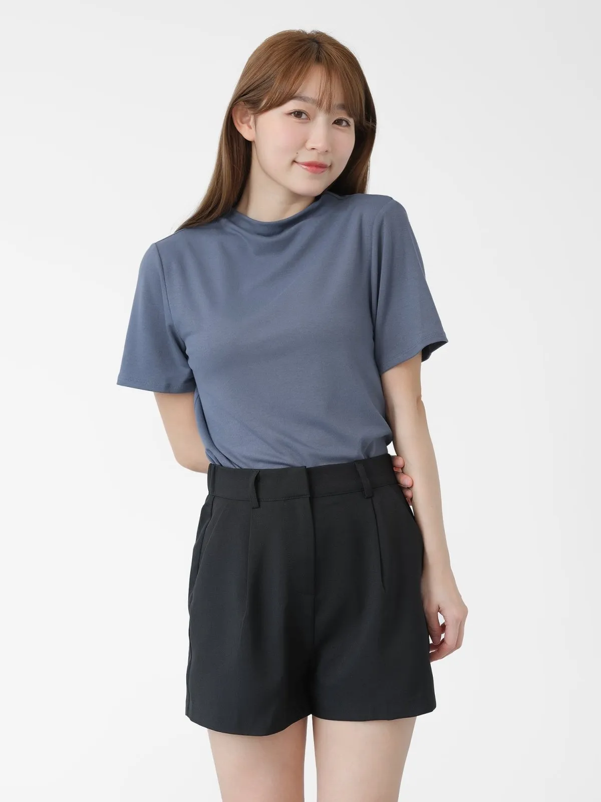 Elara Essential Pleated Shorts