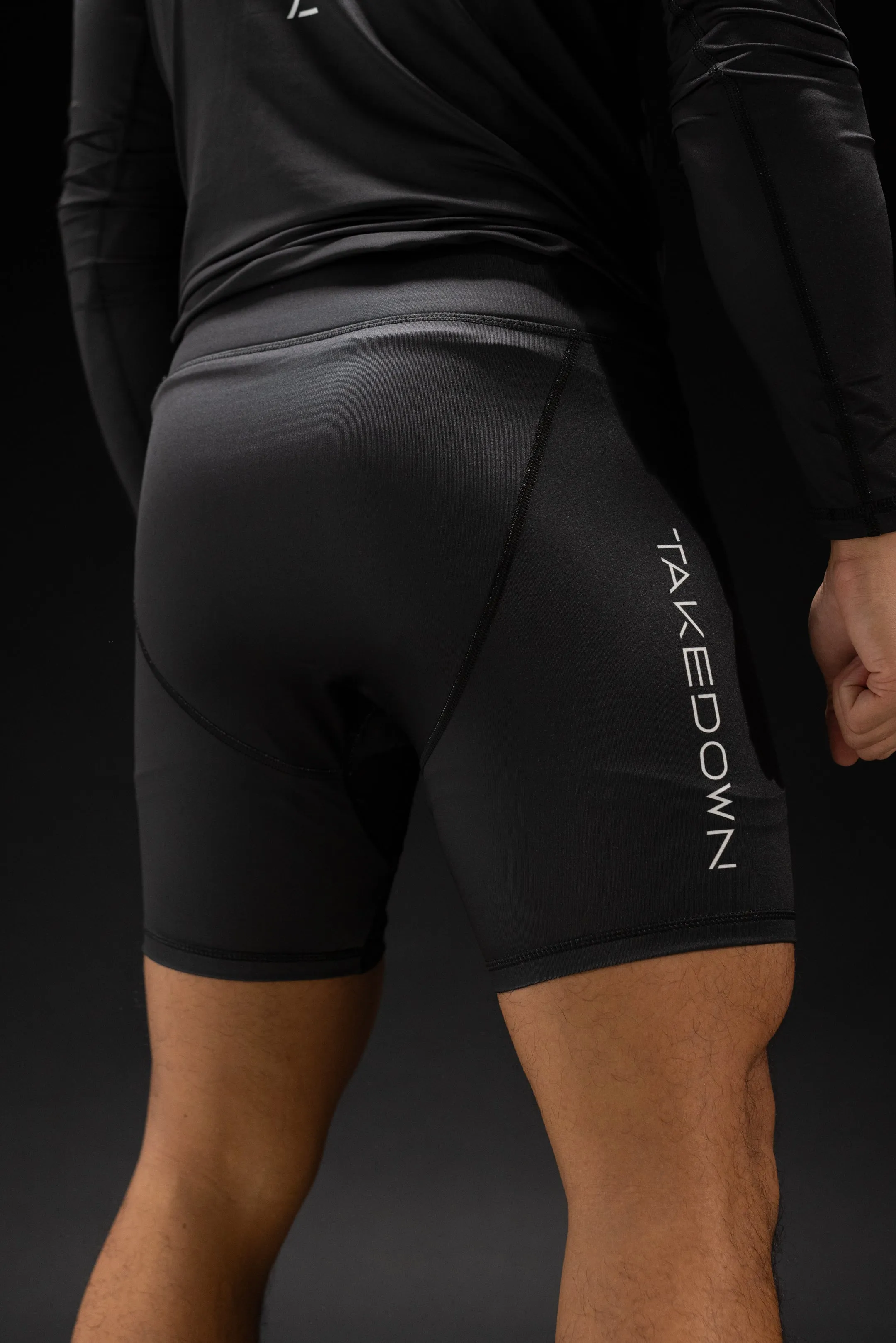 Essential Compression Shorts - Black