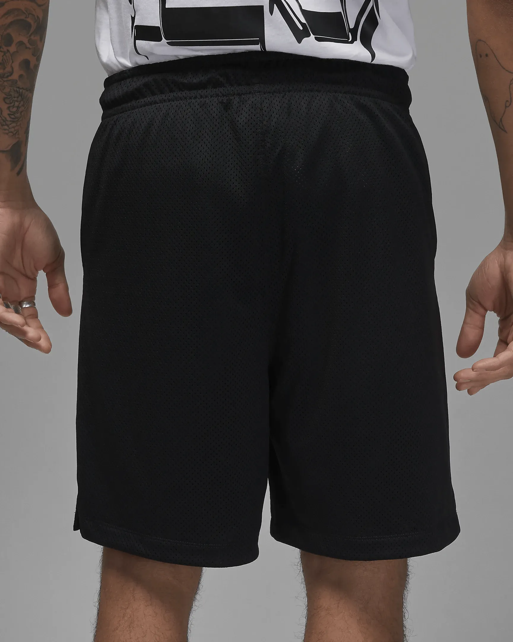 Jordan - Men - Essential Mesh Shorts - Black/White