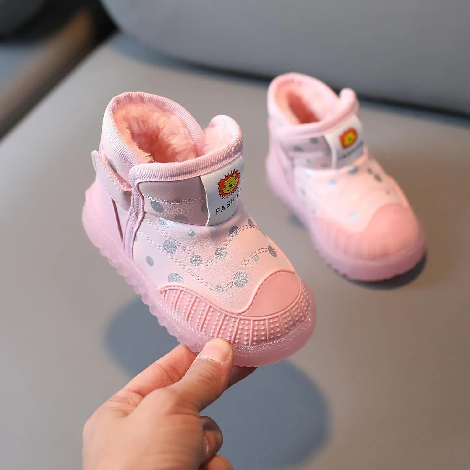 Kids Winter Fleeced Snow Boots Baby Boys Girls Light Up Boots with Warm Liing Toddler Slip Resistan Outdoor Shoes
