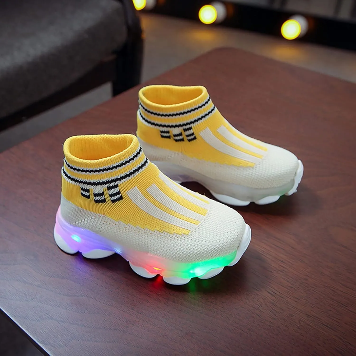 Light Up Shoes Toddler Mesh Lightweight LED Flashing Breathable Soft Sole Walking Sock Sneakers for Boys Baby Knitwear