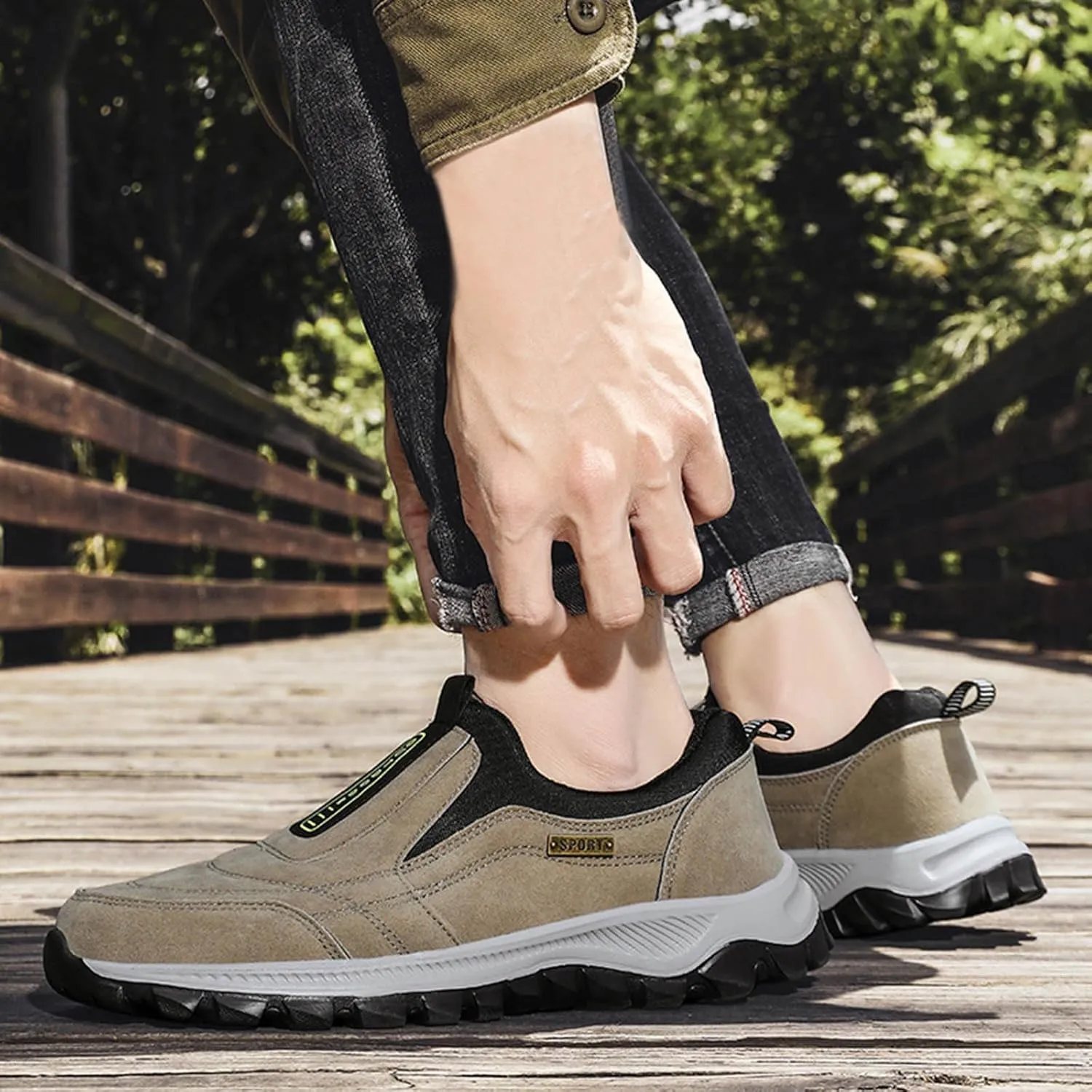 Men's Non Slip Barefoot Minimalist Shoes Lightweight Sport Gym Jogging Walking Sneaker Memory Foam Hiking Shoes