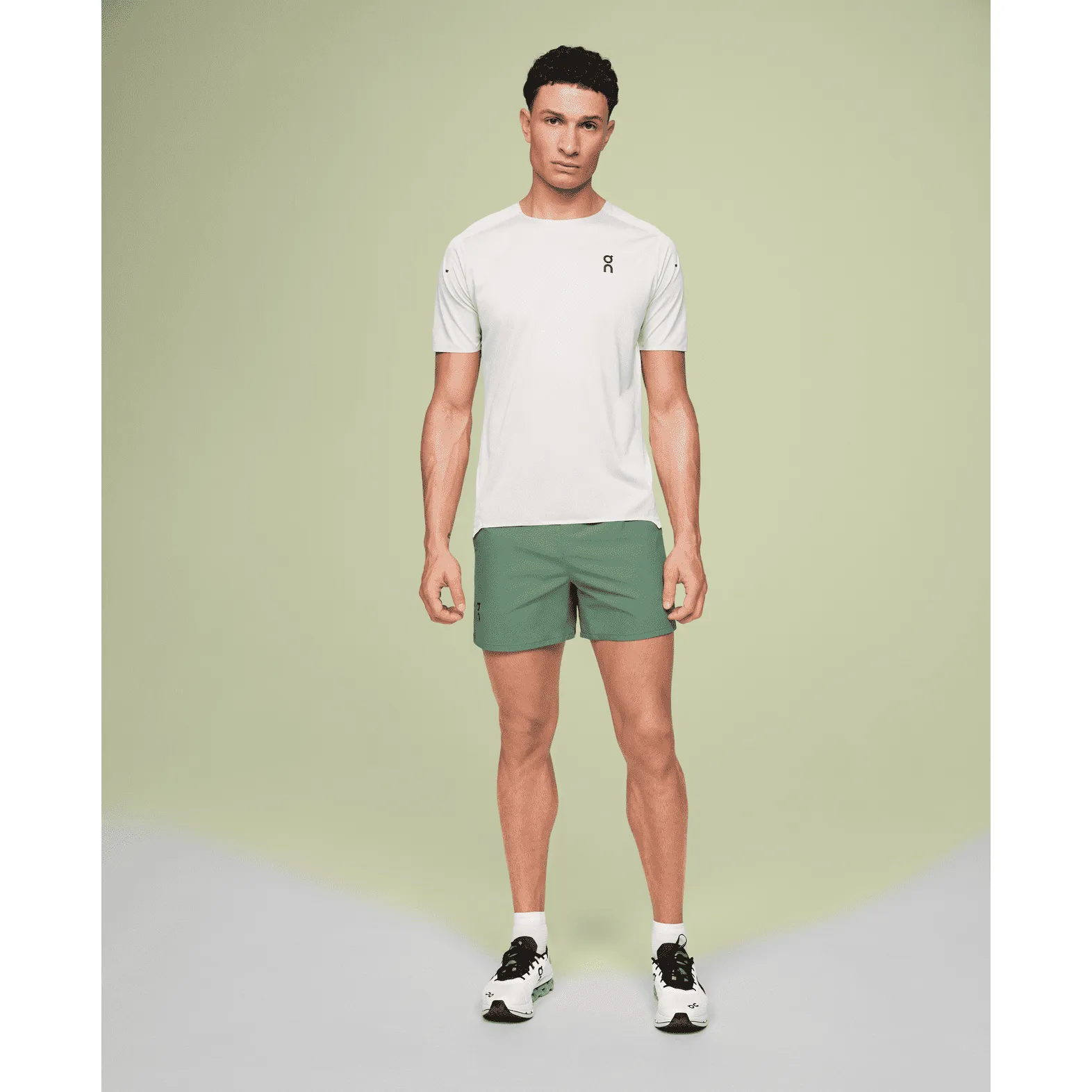 On Essential Shorts Mens