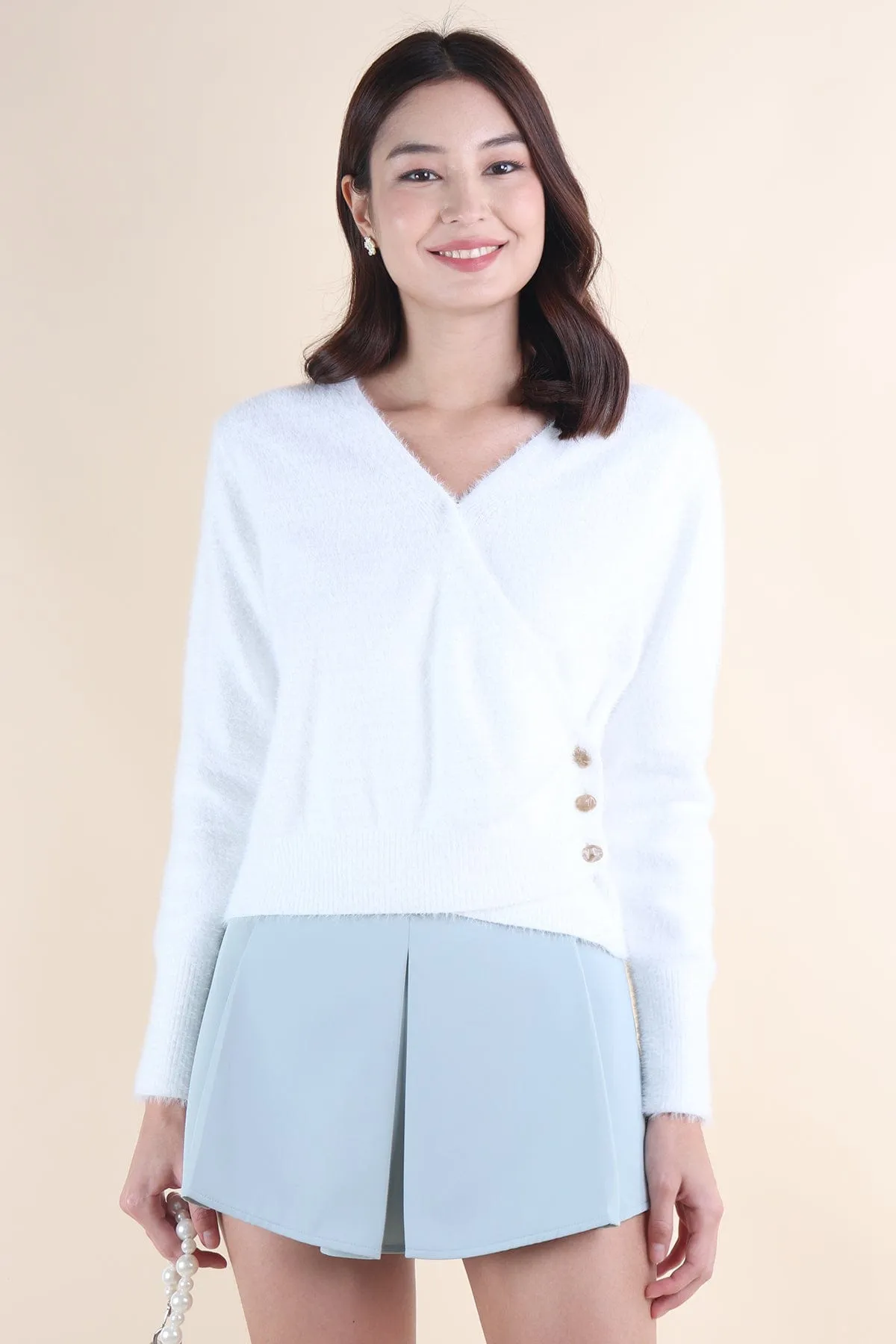 SAVANA KNIT TOP IN CREAM WHITE