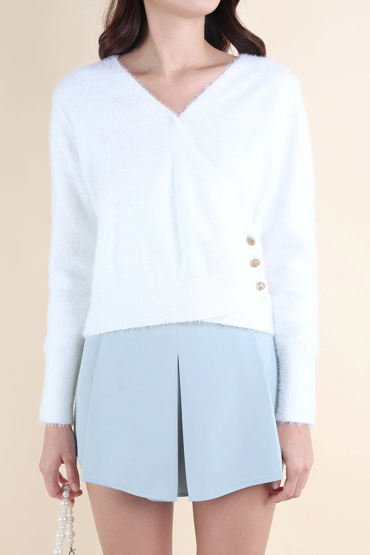 SAVANA KNIT TOP IN CREAM WHITE
