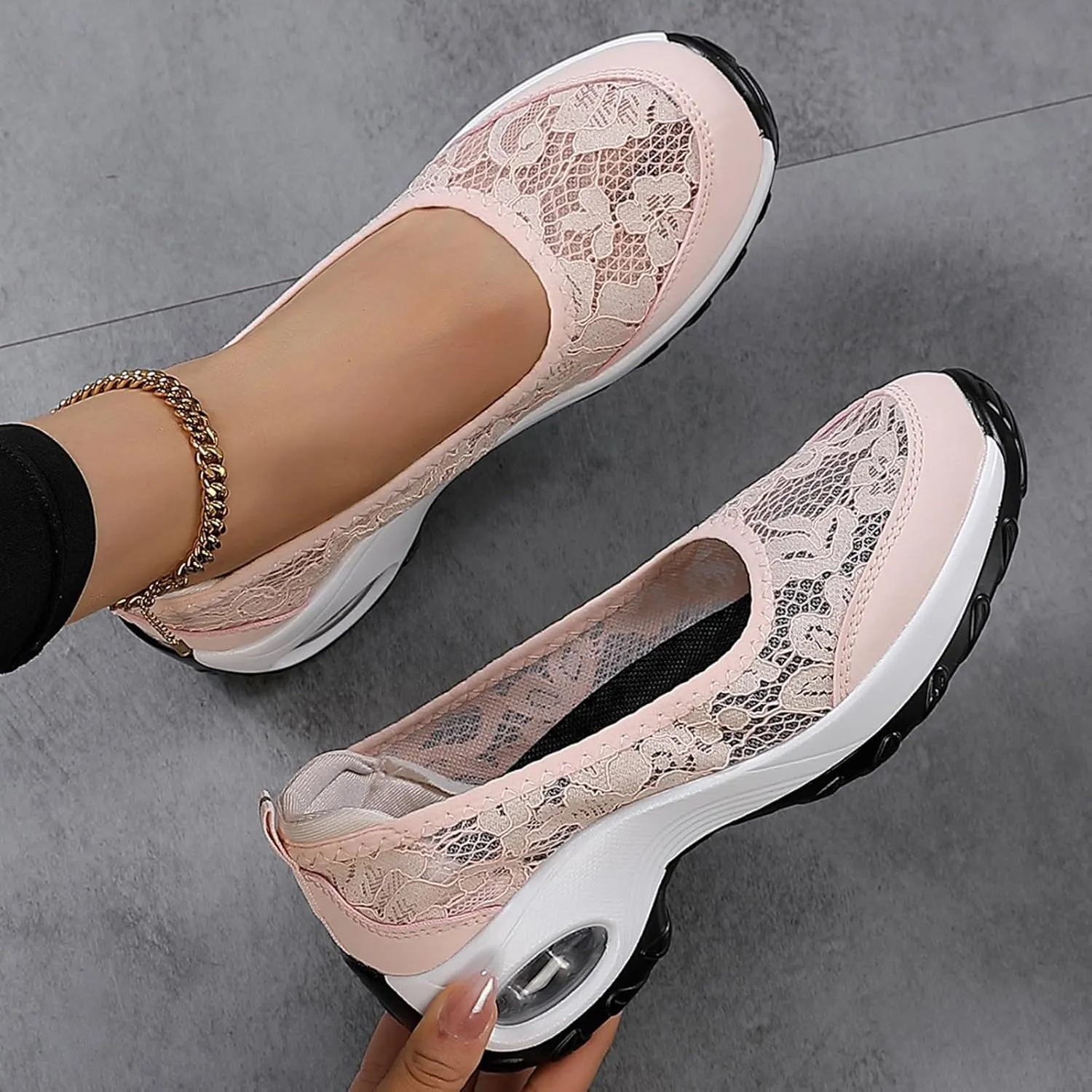 Slip on Walking Shoes Women Non Slip Memory Foam Comfortable Running Shoes Breathable Mesh Sports Workout Tennis Shoes Ladies 2024 Fashion Sneakers