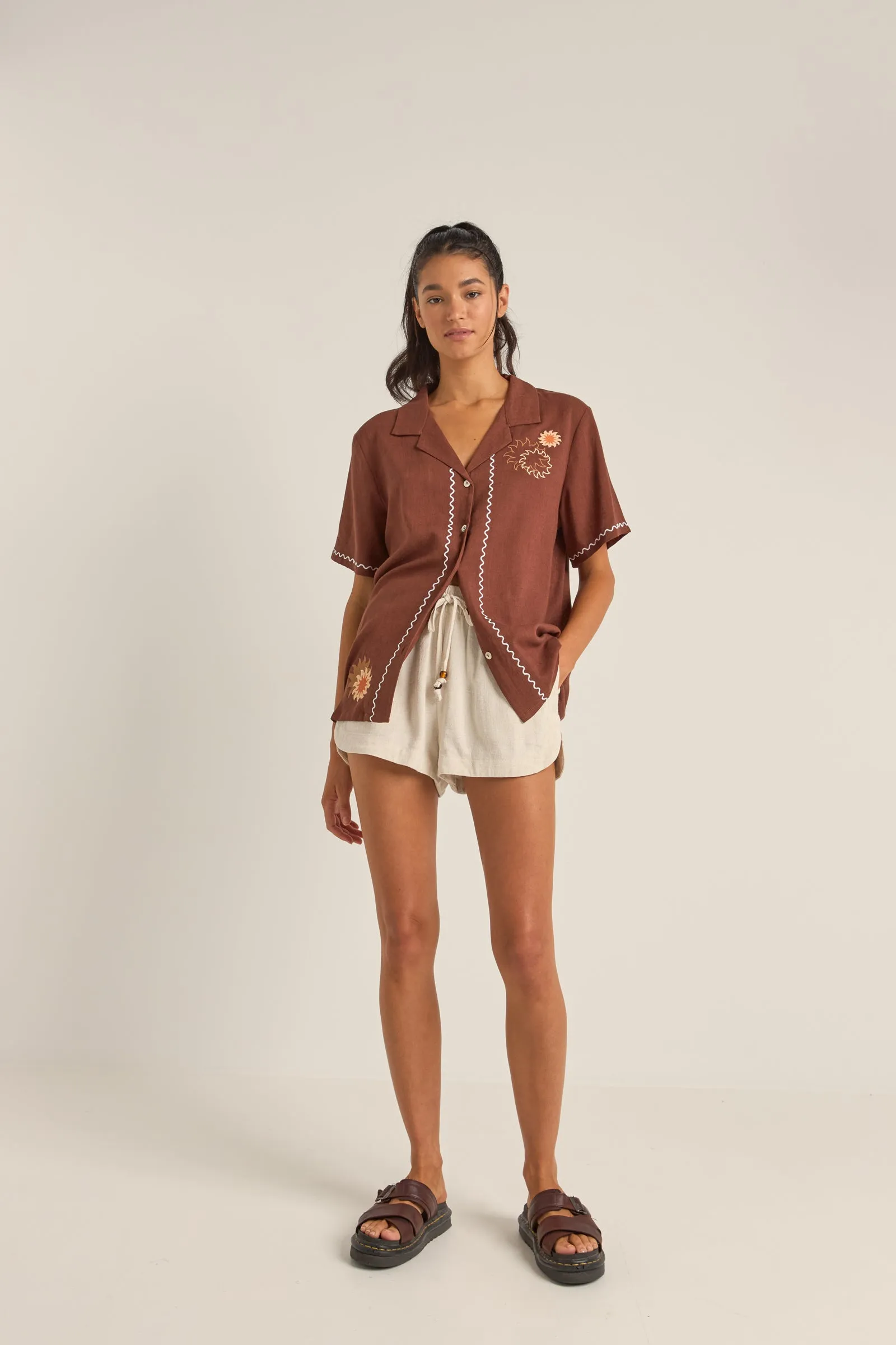 Solis Embroidered Short Sleeve Shirt Chocolate