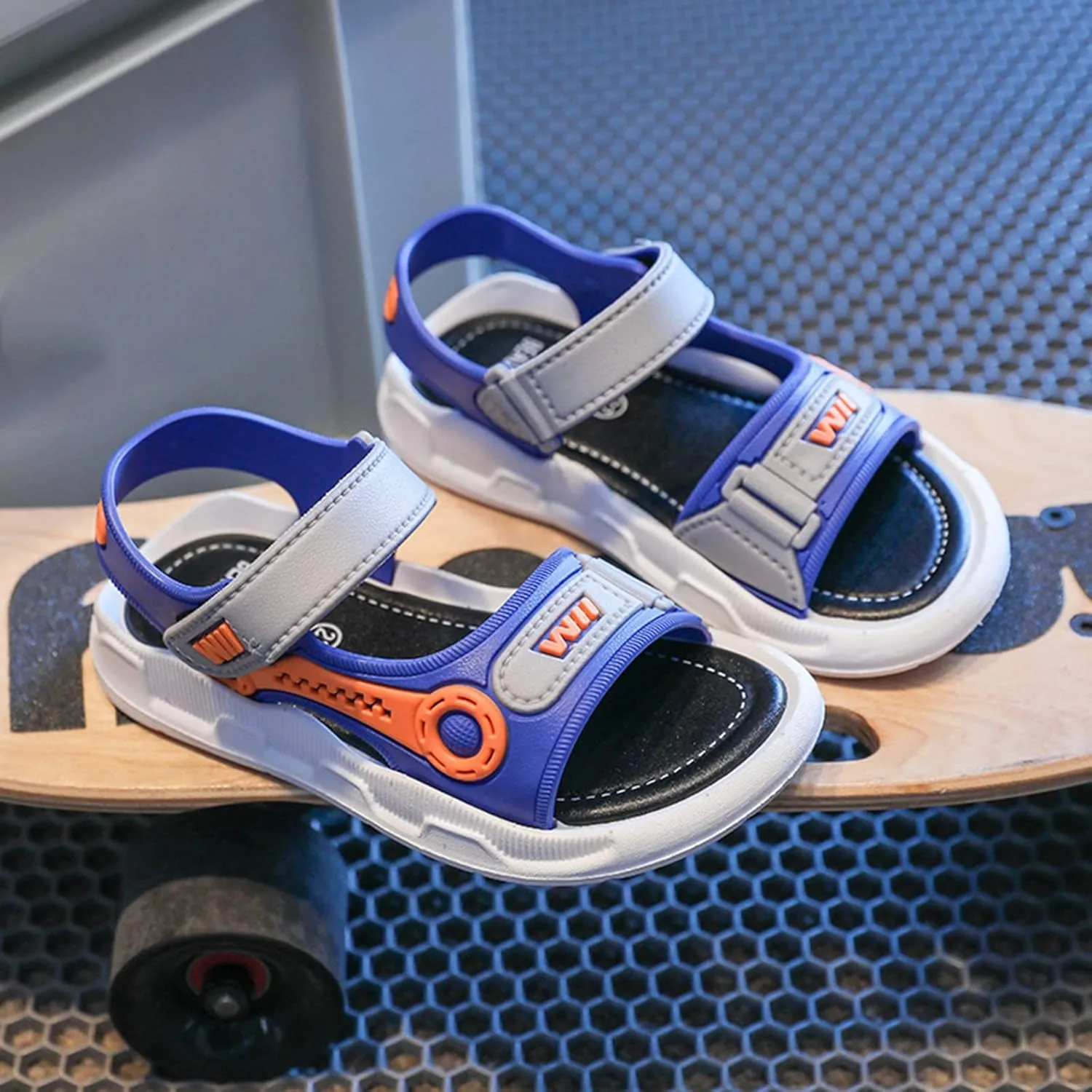 Summer Boys Rubber Bottom Non Slip Sandals Baby Cartoon Adjustable Design Shoes Fashion Sandals for Kids