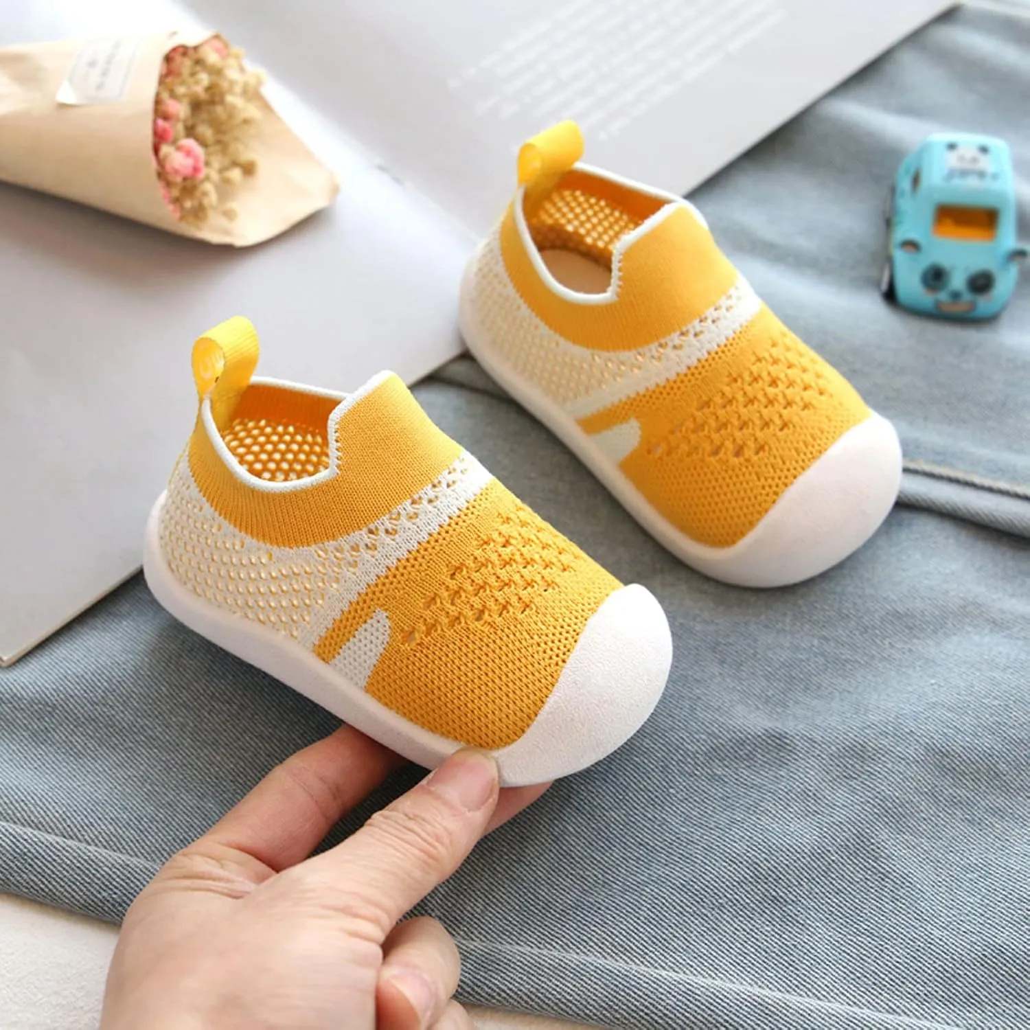 Toddler Cute Shoes Girls Boys Leisure Shoes Mesh Soft Bottom Breathable Slip On Sport Shoes Socks Flat Bottom Sneakers